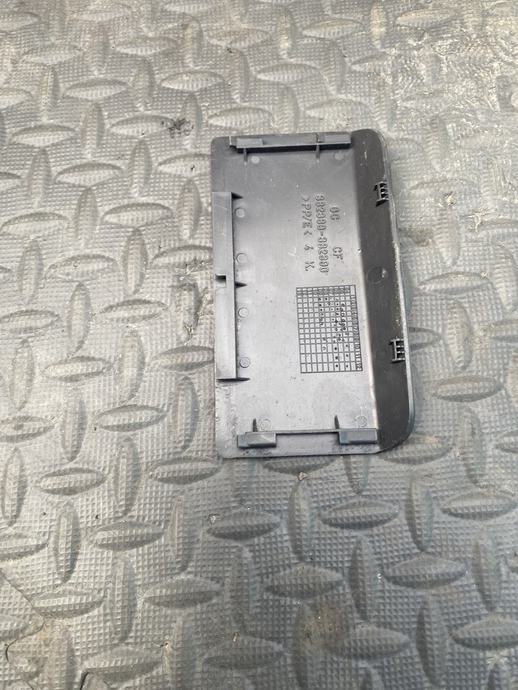 RENAULT CLIO MK3 FRONT SEAT PANEL COVER GREY 2010 MODEL