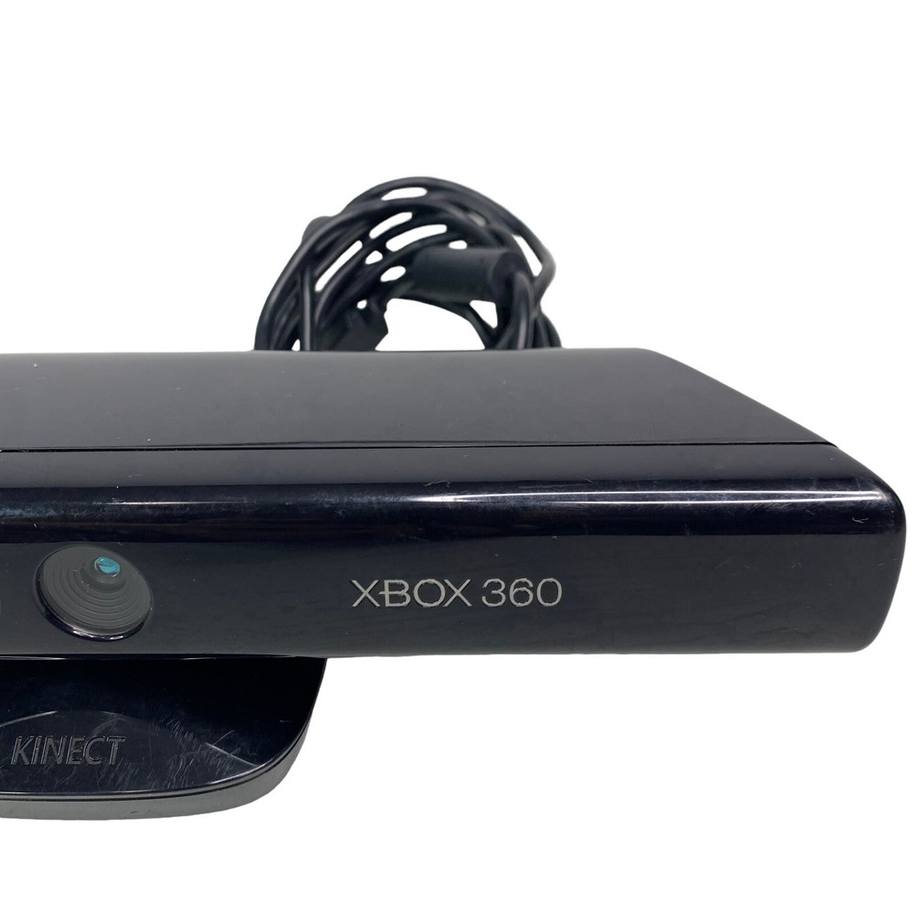 Microsoft Xbox 360 Kinect Sensor Model 1473 + 5 Games