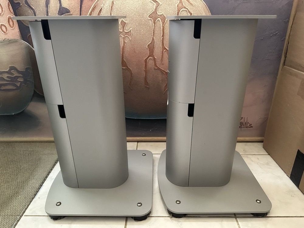 Meridian DSP3100 20" Speaker Stands Silver ( Pair )