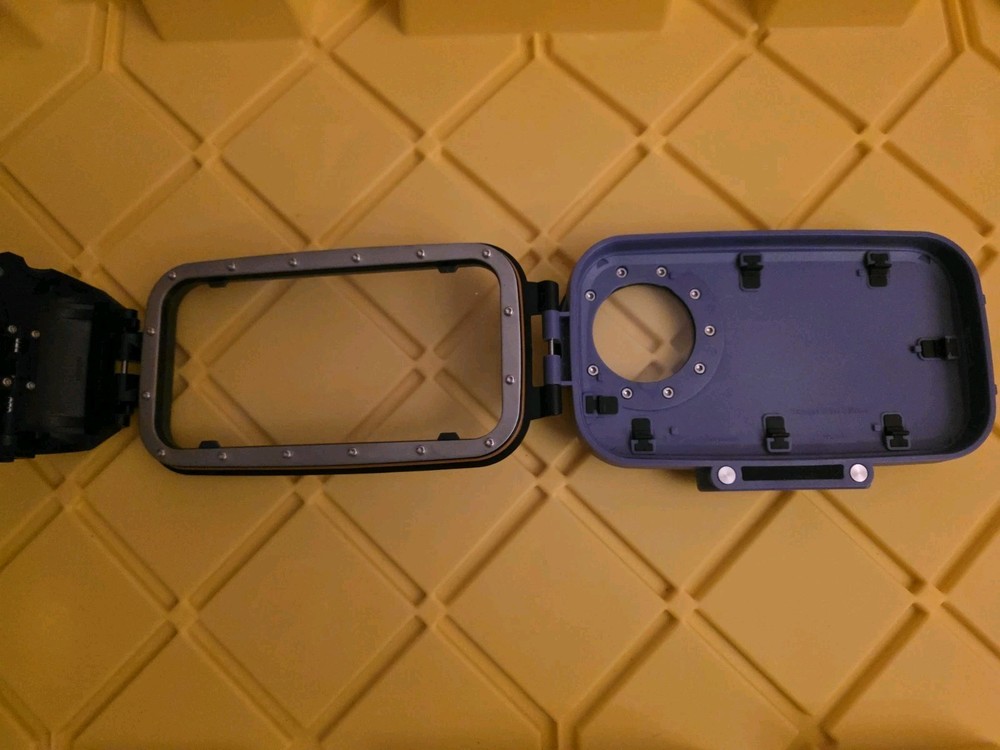 AQUATECH AxisGO 12 Underwater Housing for iPhone