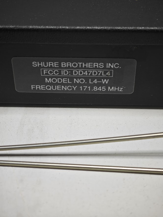 Shure L4 Diversity Wireless Receiver - Used, Fully Functional