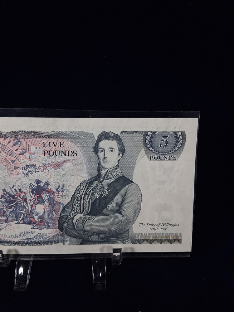 1971 ENGLAND FIVE POUND BANKNOTE V.F