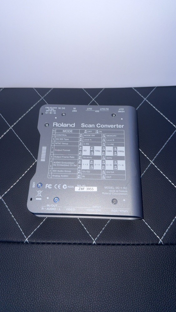 Roland VC-1-SC Scan Converter Frame Synchronizer Audio Embedder Scaler Console