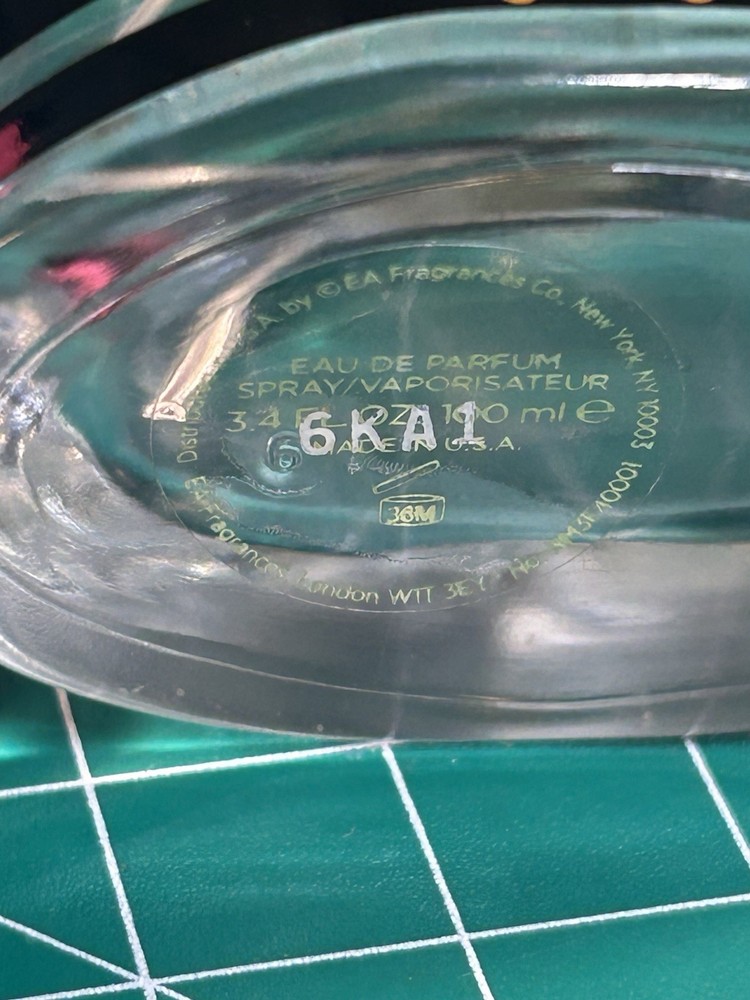 Nikki Minaj Empty Perfume Bottles (2)