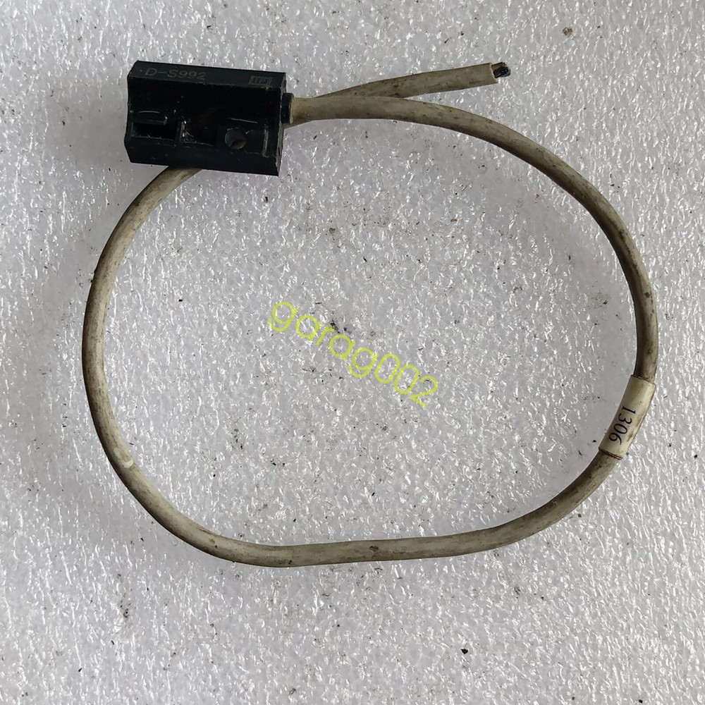 SMC D-S992L NPN (3-Wire) Pneumatic Auto Switch
