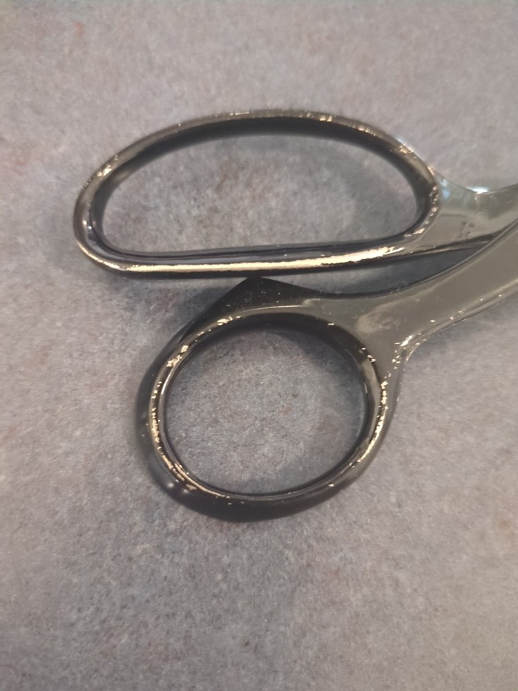 vintage Wiss pinking shears with package 1960s