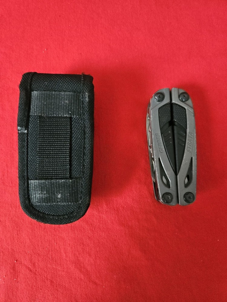 Gerber Strata multi-tool Excellent Condition With Case
