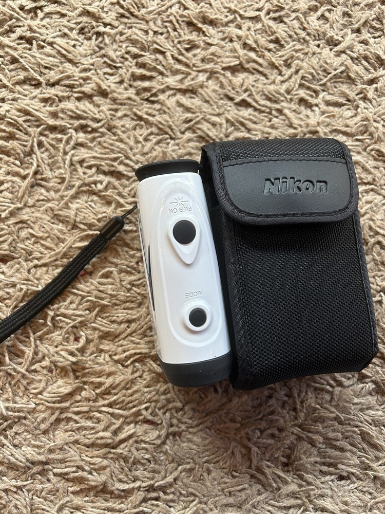 Nikon Coolshot 40 Rangefinder Golf
