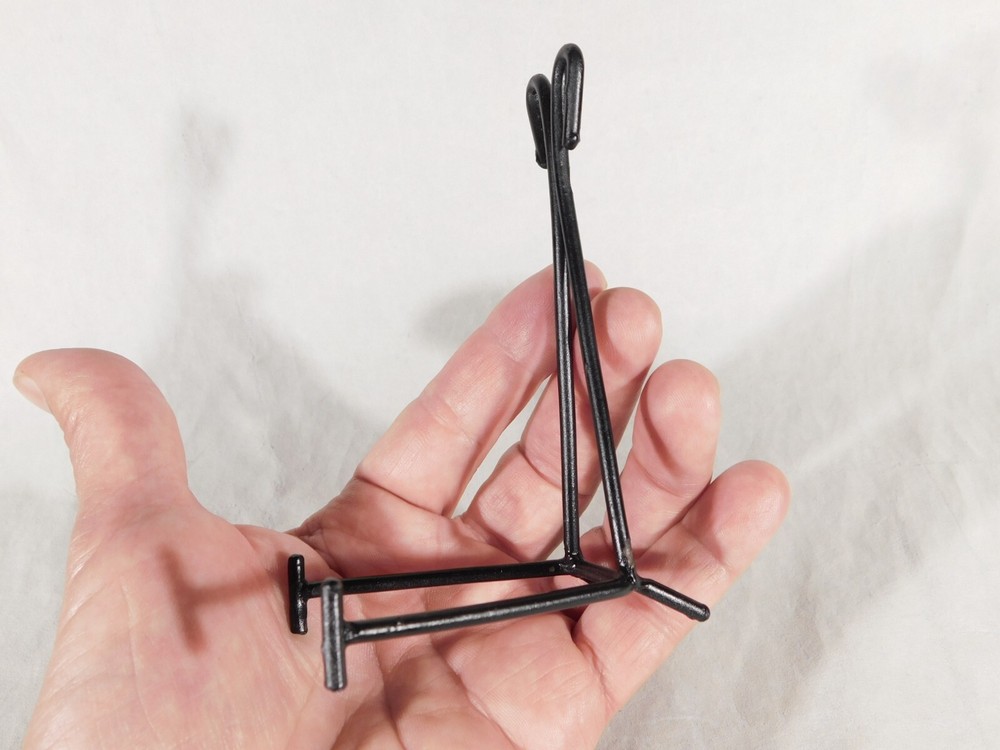 Easel Display Stand with Scroll Design! Black Iron Medium Size
