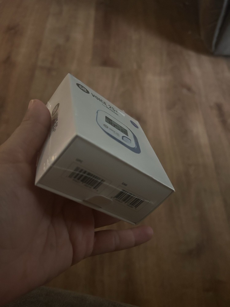 GolfBuddy Voice 2S+ Blue Golf GPS Automatic Course Recognition, Slope, Talking