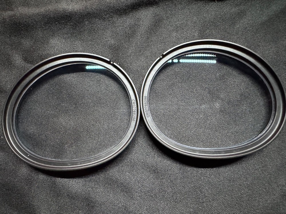 ZEISS Optical Inserts for Apple Vision Pro - Readers +2.00 to +2.75D