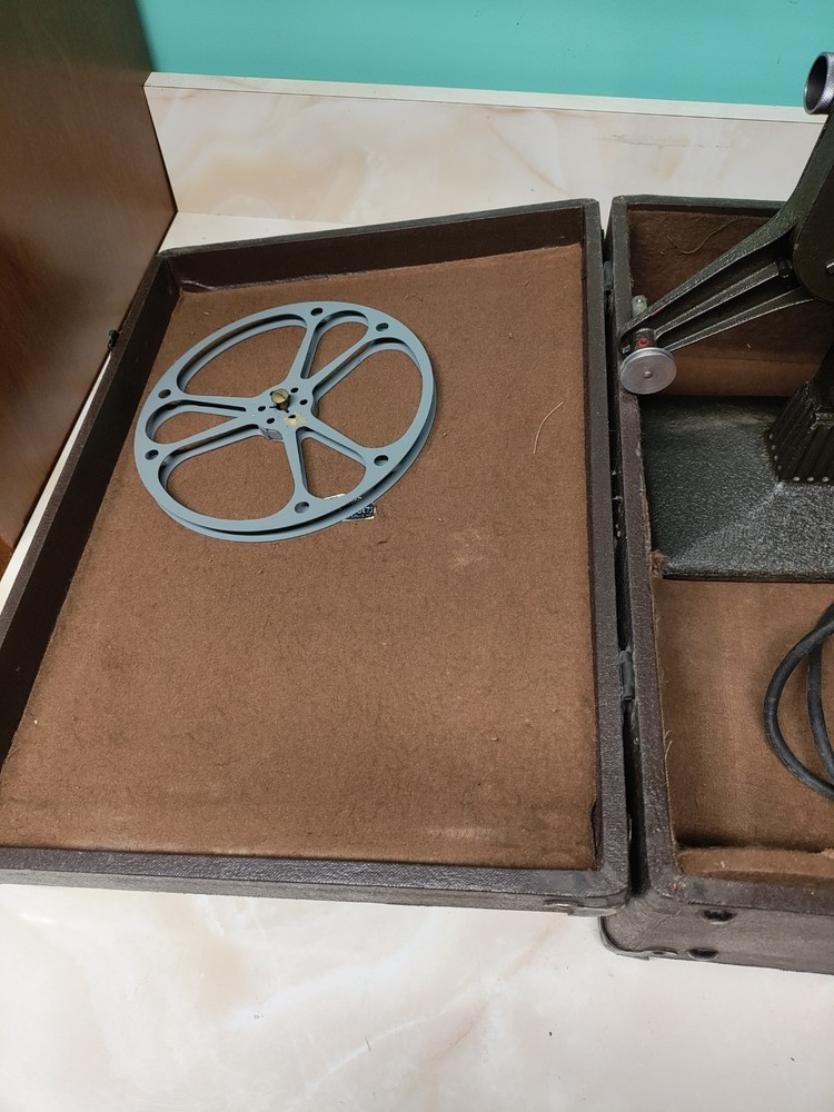 Vintage Keystone C-8 CC-8 Projector 8mm