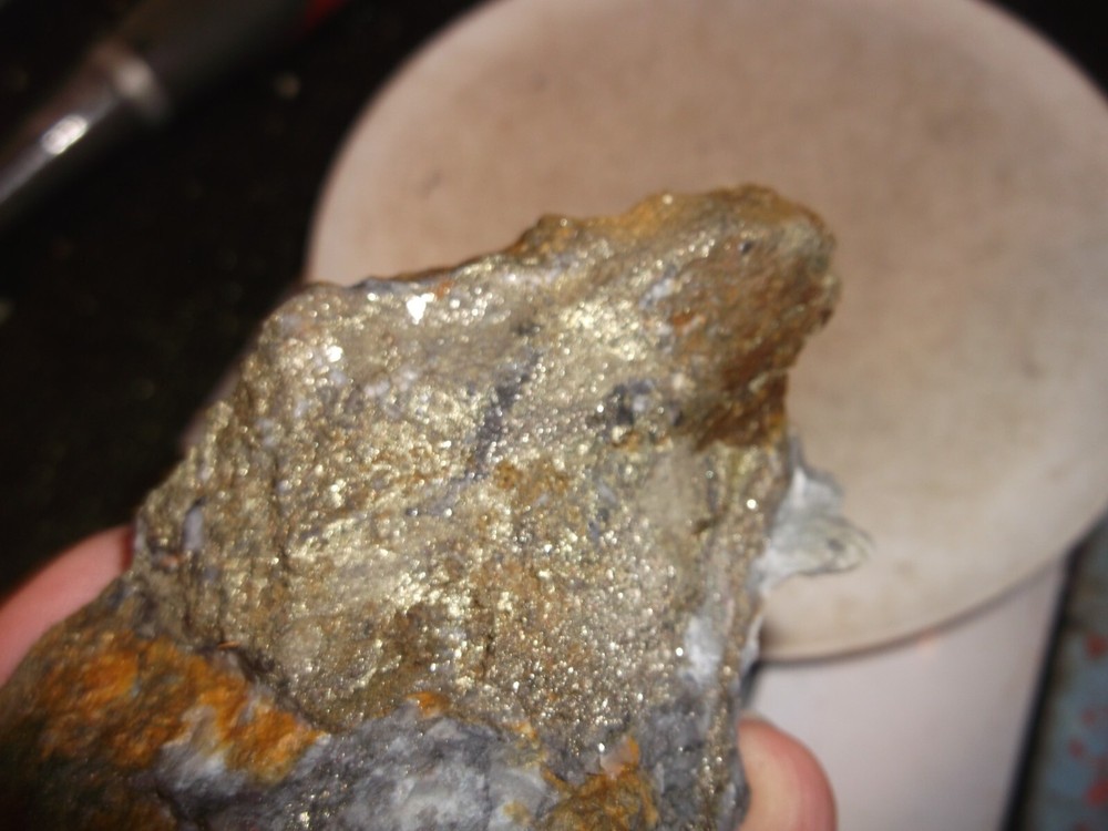 Gold, silver, copper, 187 grams samples ,ore high grade .