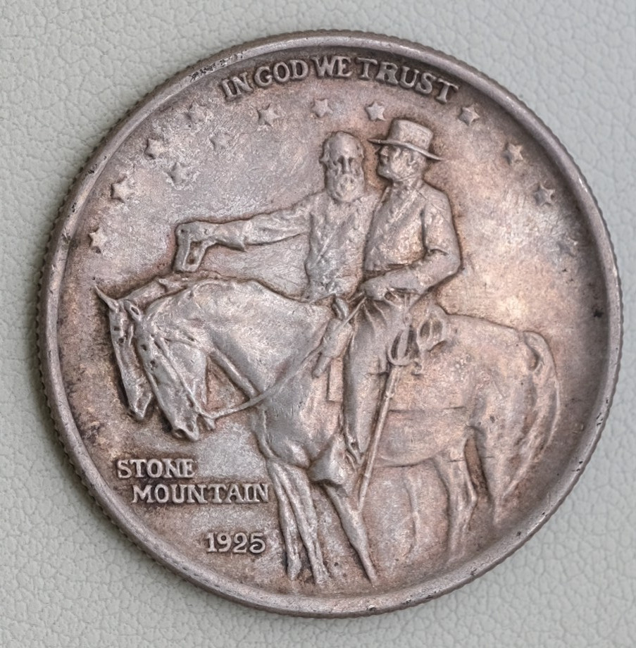 1925 50C Stone Mountain Commemorative Silver Half Dollar /D1