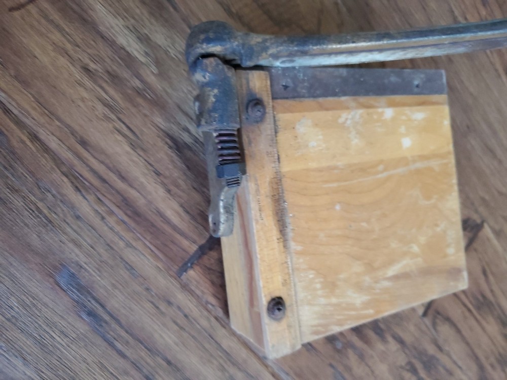 Vintage Mini Paper Cutter