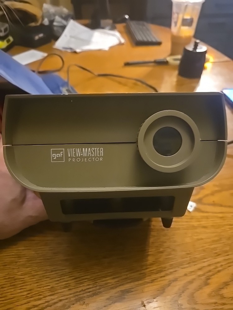 Vintage View Master  Projector 120V with case