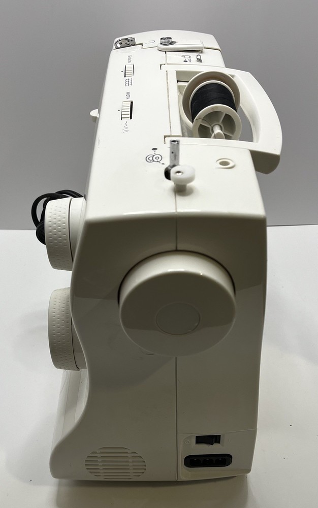 Singer Talent 3321 Sewing Machine