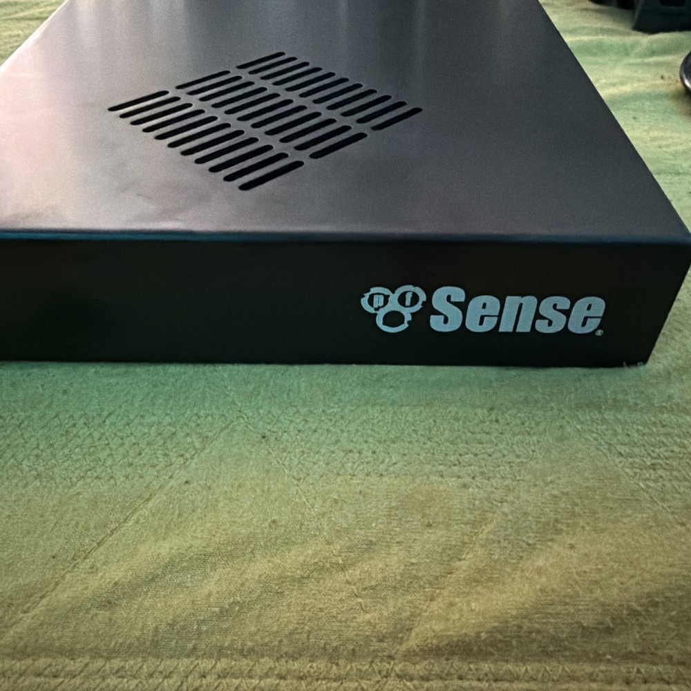 Netgate SG-2440 Security Gateway (Model: SG-2440).