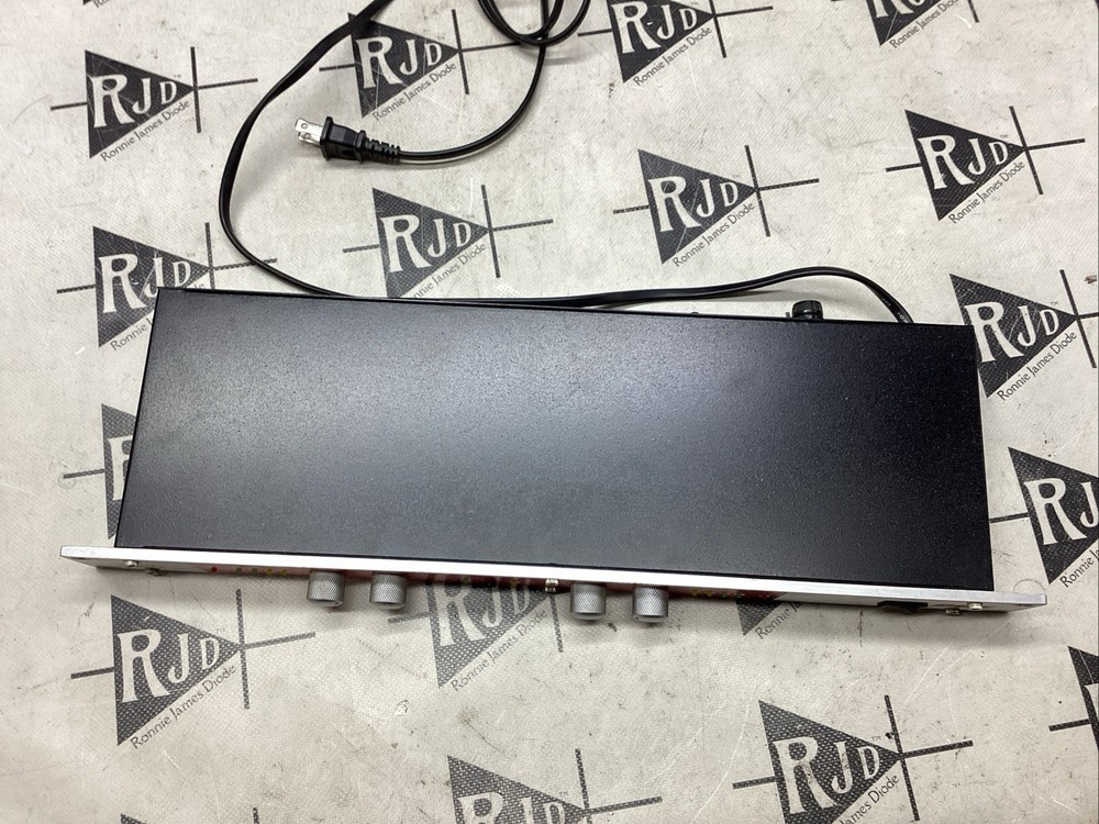 BBE 482i Sonic Maximizer 2 Channel Signal Processor Rack Mount