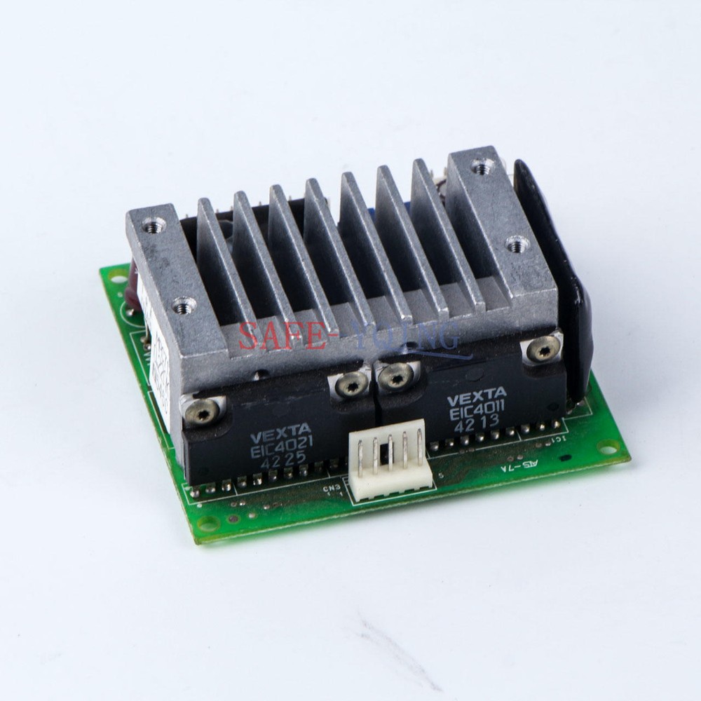 ONE Used Vexta 5-Phase Driver CSD5814N-P Tested