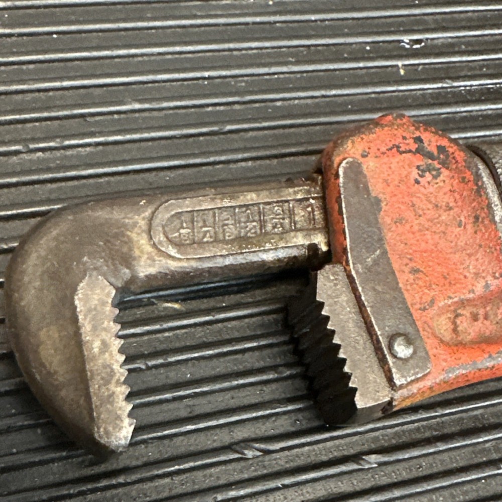 Vintage Snap-On PW8C 8" Adjustable Pipe Wrench
