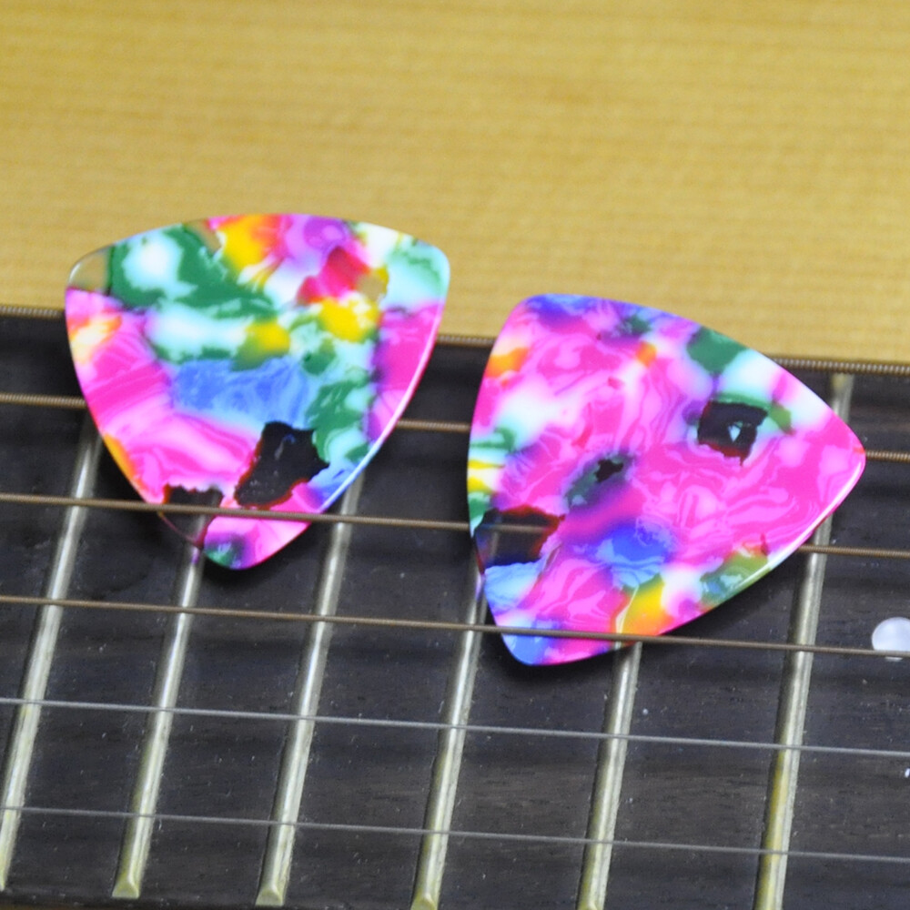 100pcs Tie-dye Pink 0.71mm Medium Big Rounded Triangle Celluloid Guitar Picks