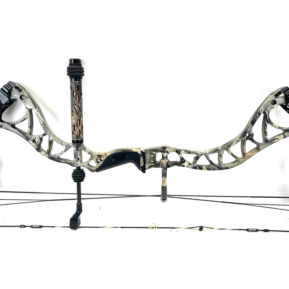 Bowtech Destroyer 350 Bow RH 25-30in / 70lbs.