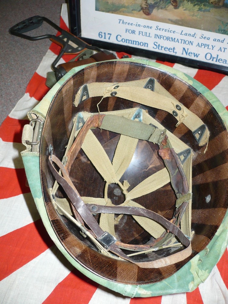 WW2 US Original Marine Corp Helmet