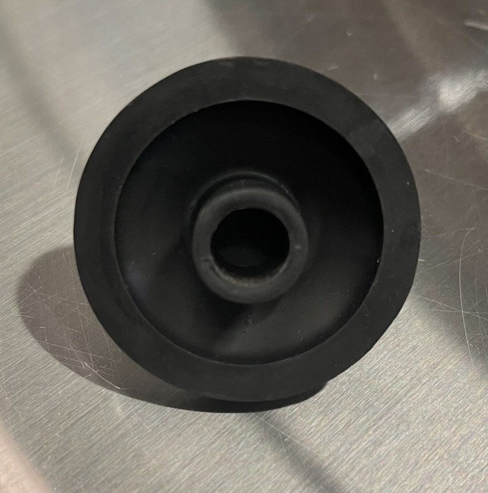 1 original Technics turntable Foot Replacement Bolt W Rubber Grommet Thread M6