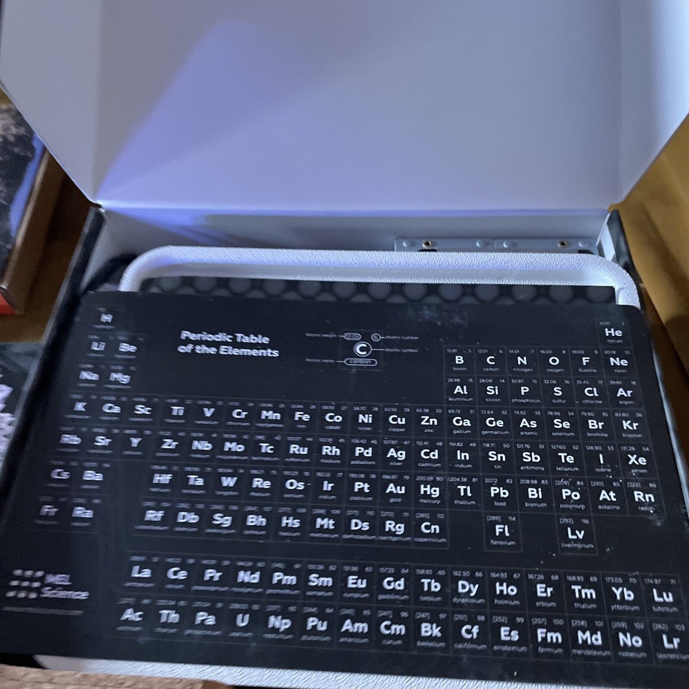 MEL Chemistry Starter Kit Science Experiments Learning Set + TIN + monsters