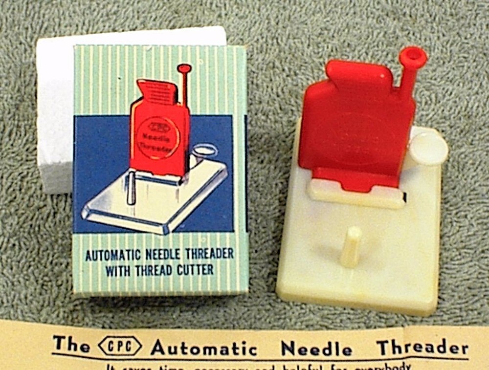VINTAGE AUTOMATIC NEEDLE THREADER WITH CUTTER IN ORIGINAL BOX CPC