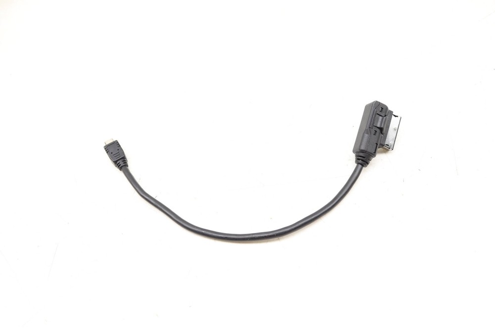2007-2015 AUDI Q7 - Micro USB Adapter Cable 4F0051510M