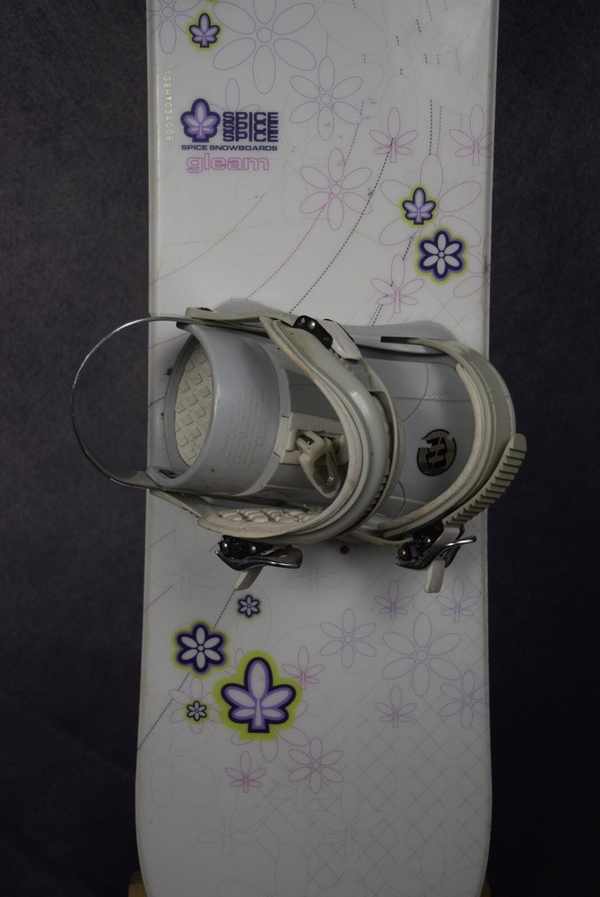 SPICE GLEAM SNOWBOARD SIZE 138 CM WITH MORROW MEDIUM BINDINGS
