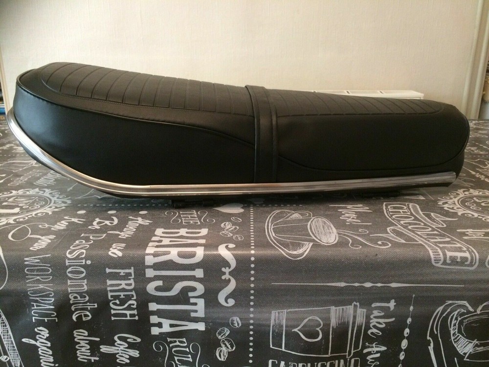 Motorcycle Seat Cover YAMAHA RD125 & RD200 A/B Complete With Strap