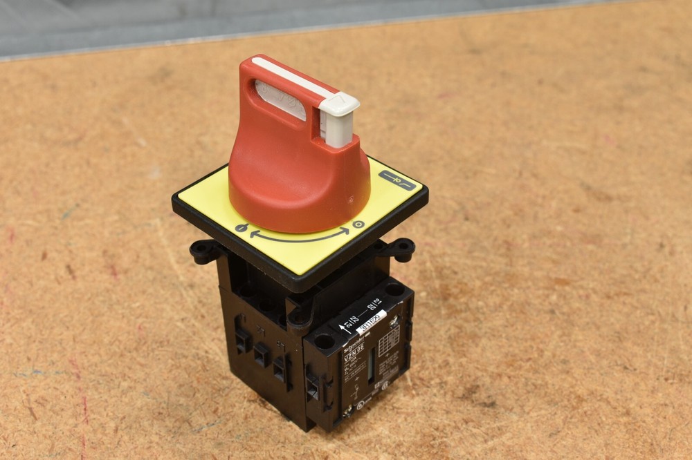 SCHNEIDER ELECTRIC VN20 VZN 20 , 20A SWITCH