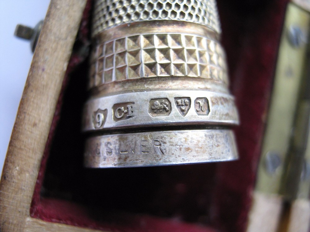 Mauchline Ware thimble case Lytham souvenir & 2 silver thimbles