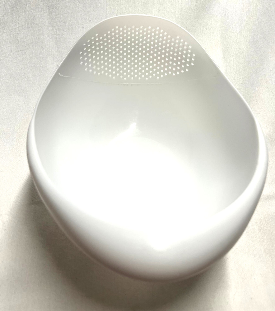 Kitchen Strainer- 9" long