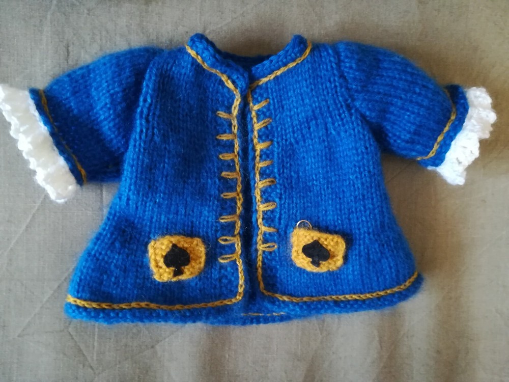 Wonderland Knitting Patterns – Printed Set: Rabbit, Cat & Toadstools