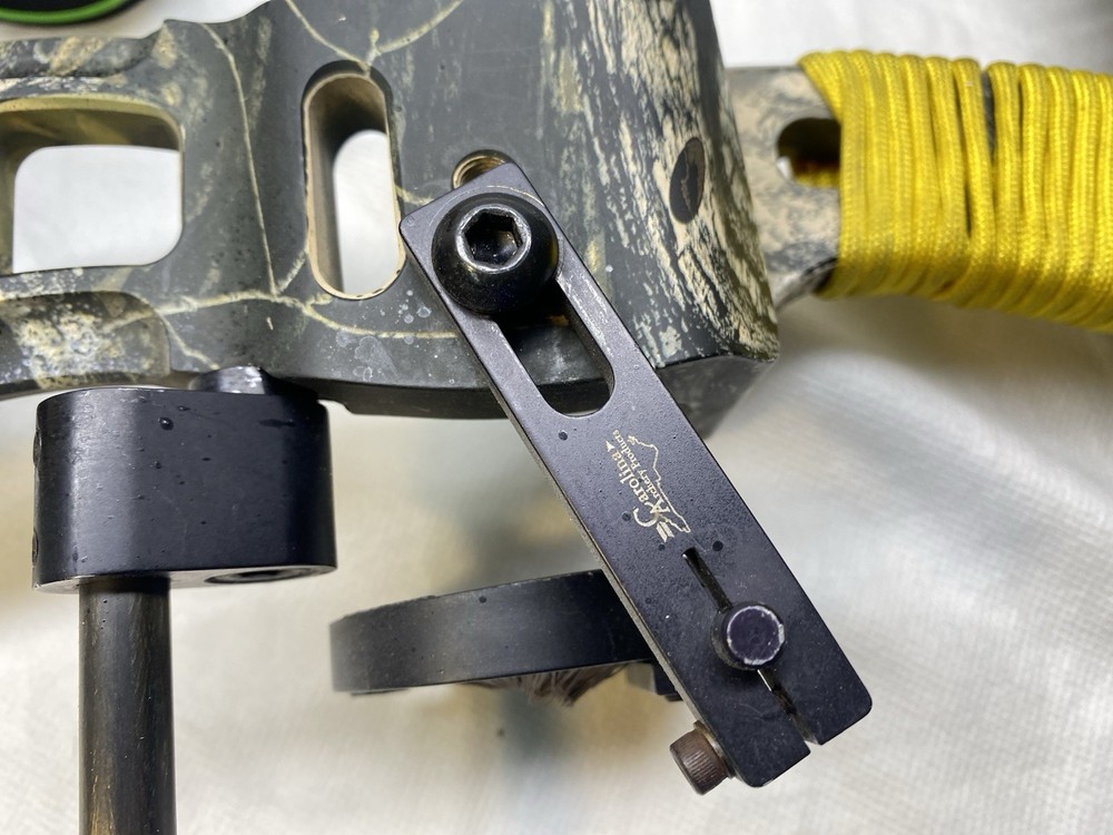 Renegade TR4 70# 29" RH Compound Bow