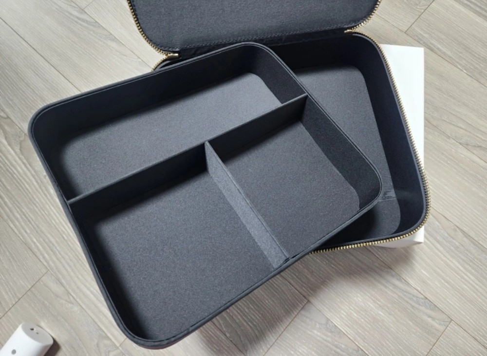 CHANEL Beauty Pouch_Hard Case Type_Exclusive_Tracking# Provided