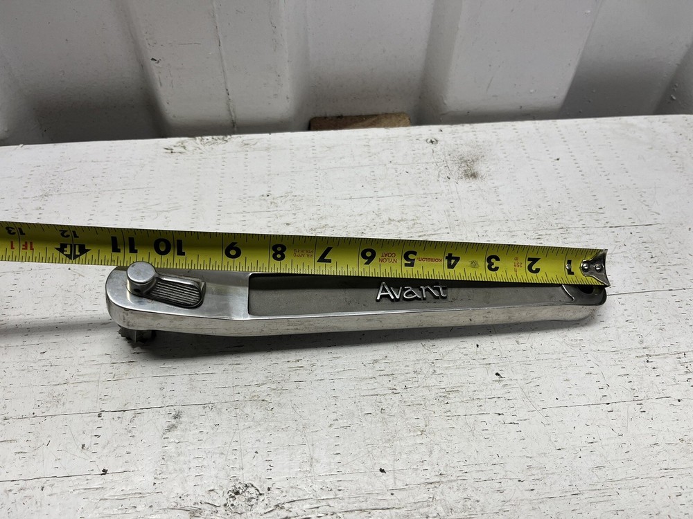 Avant Sailboat Winch Locking Handle, Missing It’s Handle