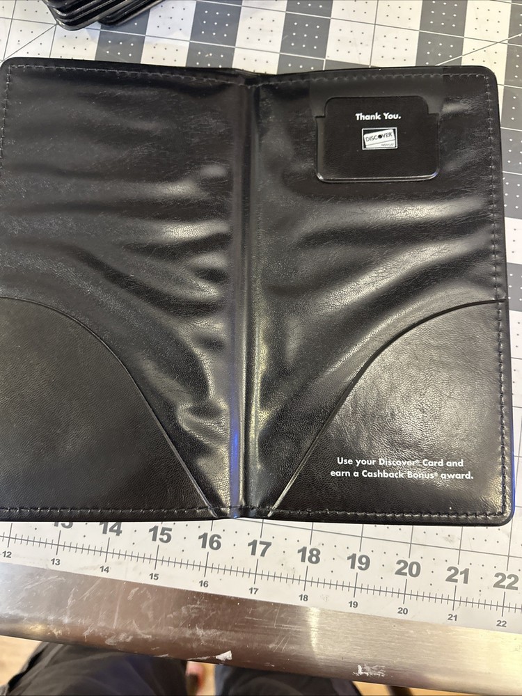 9- Used Double Panel Discover CHECK Books PRESENTERS RESTAURANT