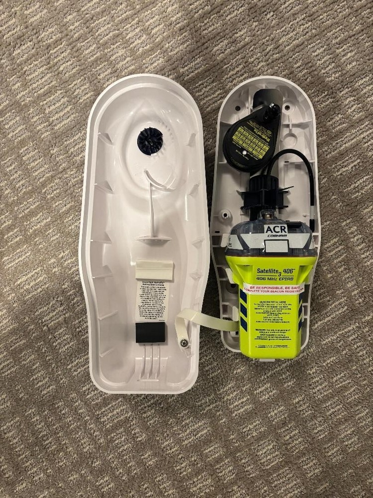 ACR Globalfix "SATELLITE 3" 406 AUTO DEPLOY (MODEL RLB-38)
