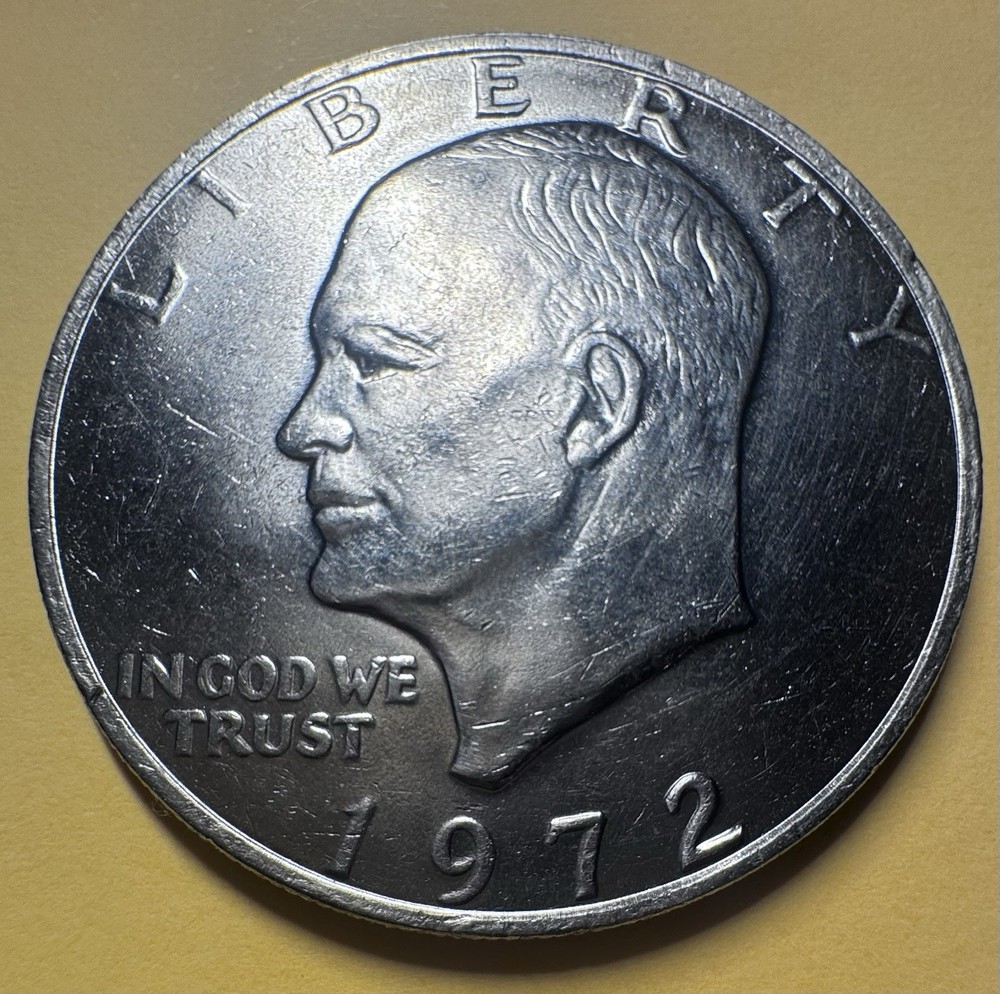 1972 P Eisenhower dollar No Mint Mark