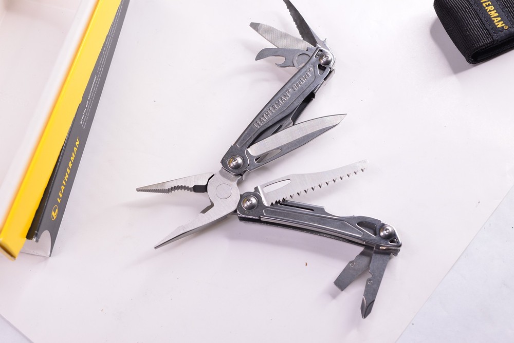 Leatherman SideKick Multi-Tool Multitool Pliers Knife with Sheath