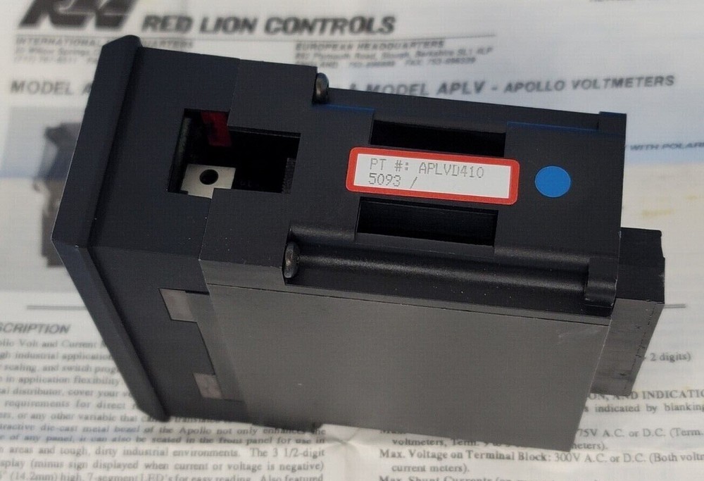 NEW RED LION APLVD410 PANEL VOLTMETER MODEL APLVD