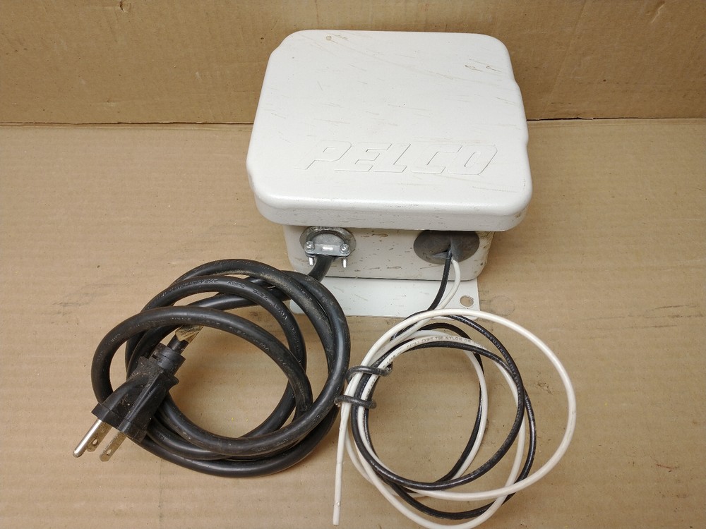 PELCO WCS1-4 camera power supply