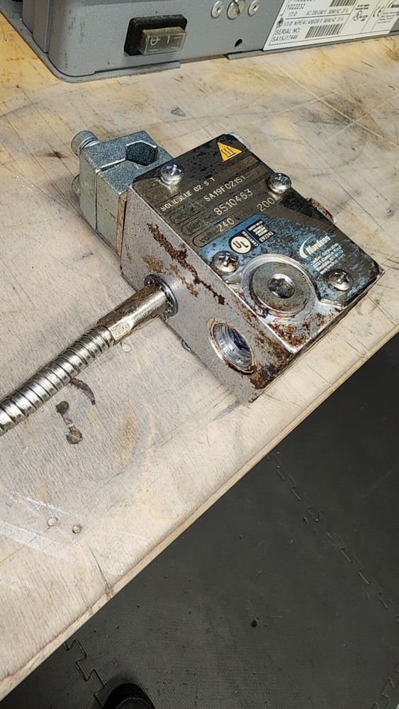 Nordson Solid Blue 02. 8510463 Hot Melt Gun