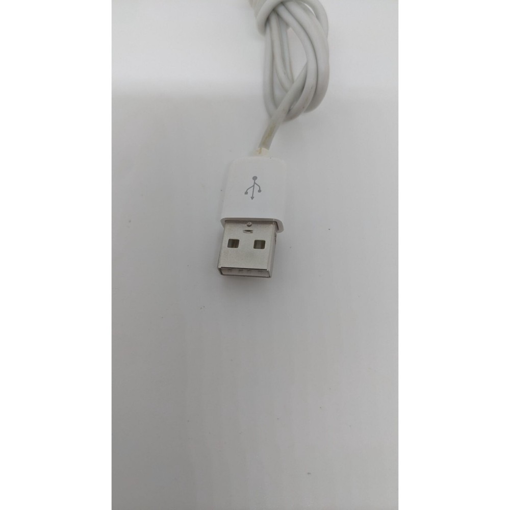 Apple A1152 White USB Scroll Wheel Wired Optical Mouse Works Great