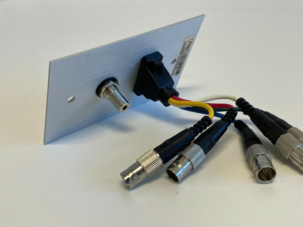 AA5: Panel Crafters VGA RCA Mono Pass Through